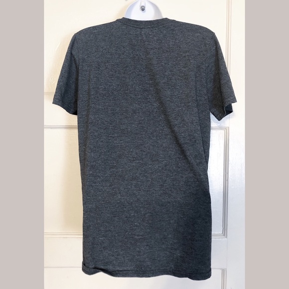 🦁👑 Gray T, P and S from LK tee size small - Picture 3 of 3